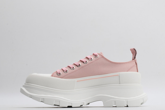 alex mcqu sneakers