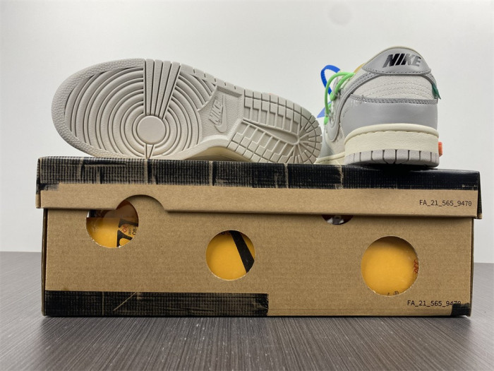 nike dunk low of lot 26 of 50 dm1602-116